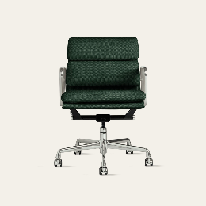 Eames Soft Pad Management Chair