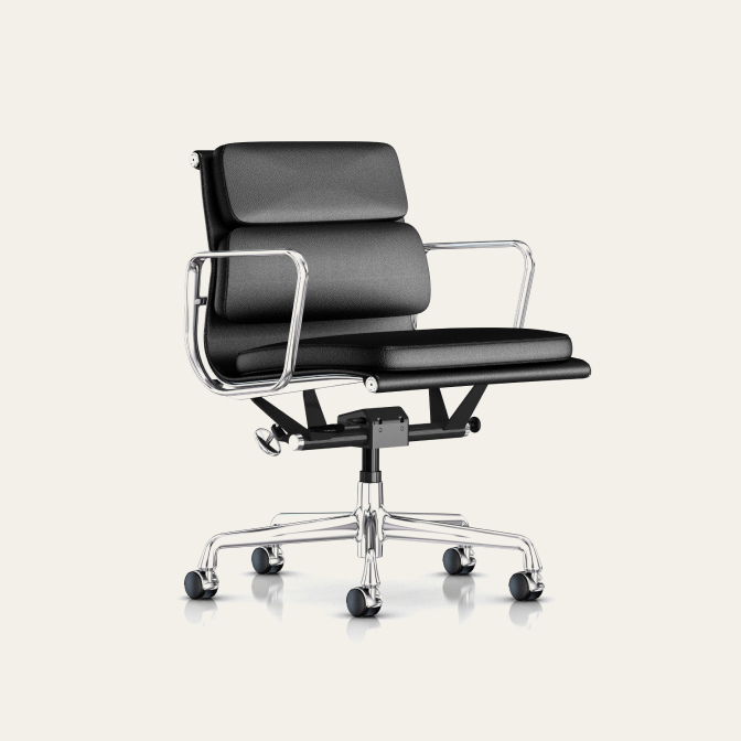 Eames Soft Pad Chair