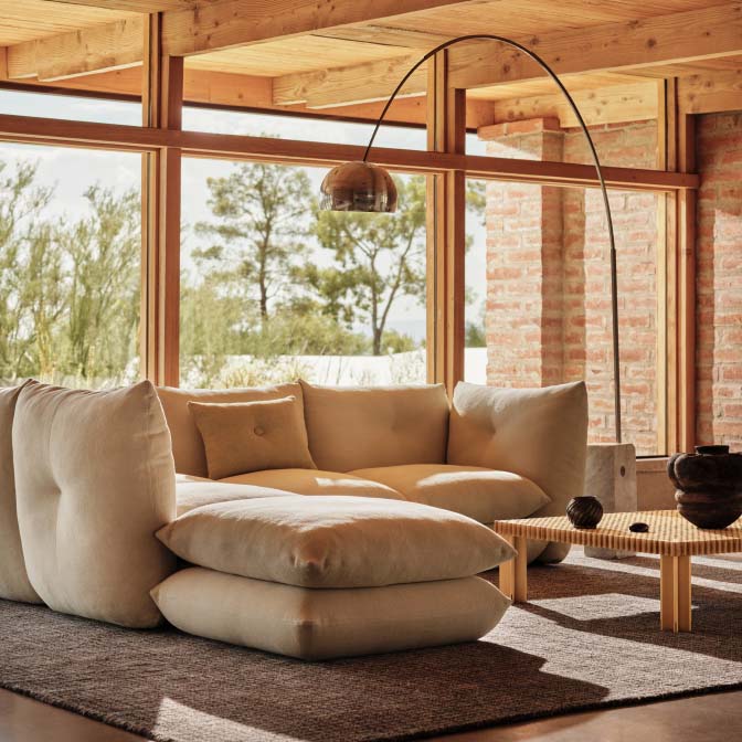 Perron Pillo L-Shaped Sectional