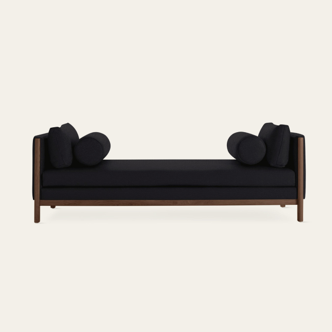 Emmy Chaise